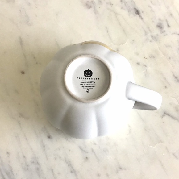 Pottery Barn Jack-O’-Lantern Mug Handpainted Stoneware Pumpkin NEW - Picture 10 of 10